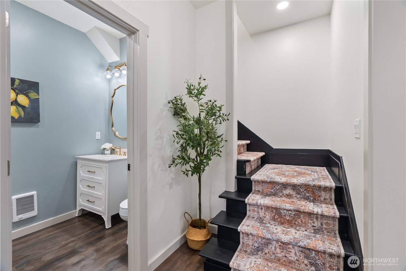 6206 S Warner Street , Tacoma, WA 98409