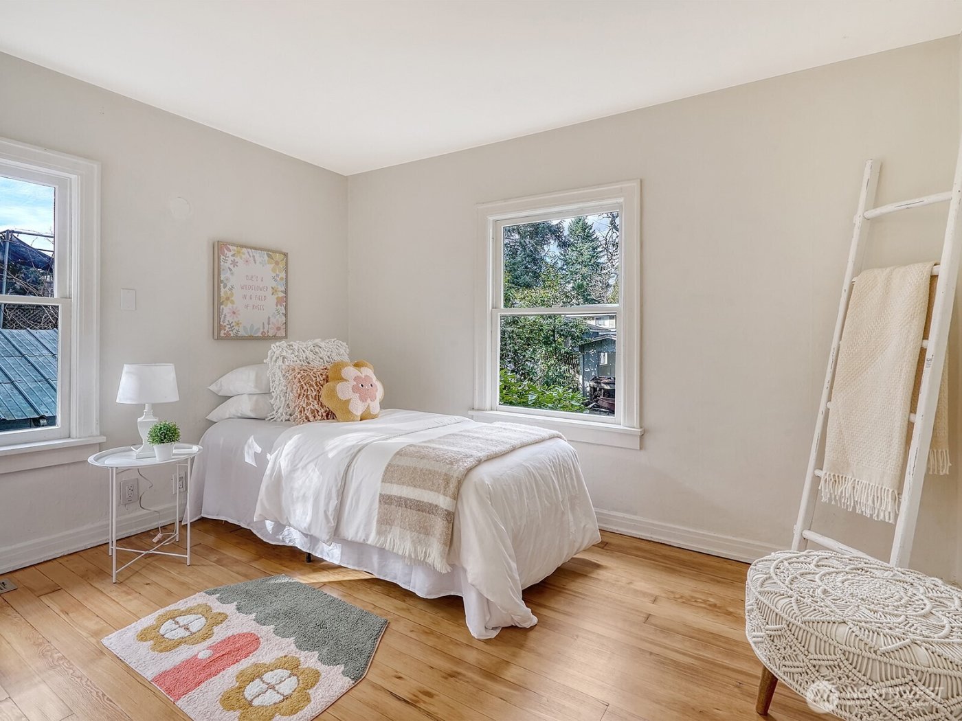 2337 NE 86th Street , Seattle, WA 98115-3317