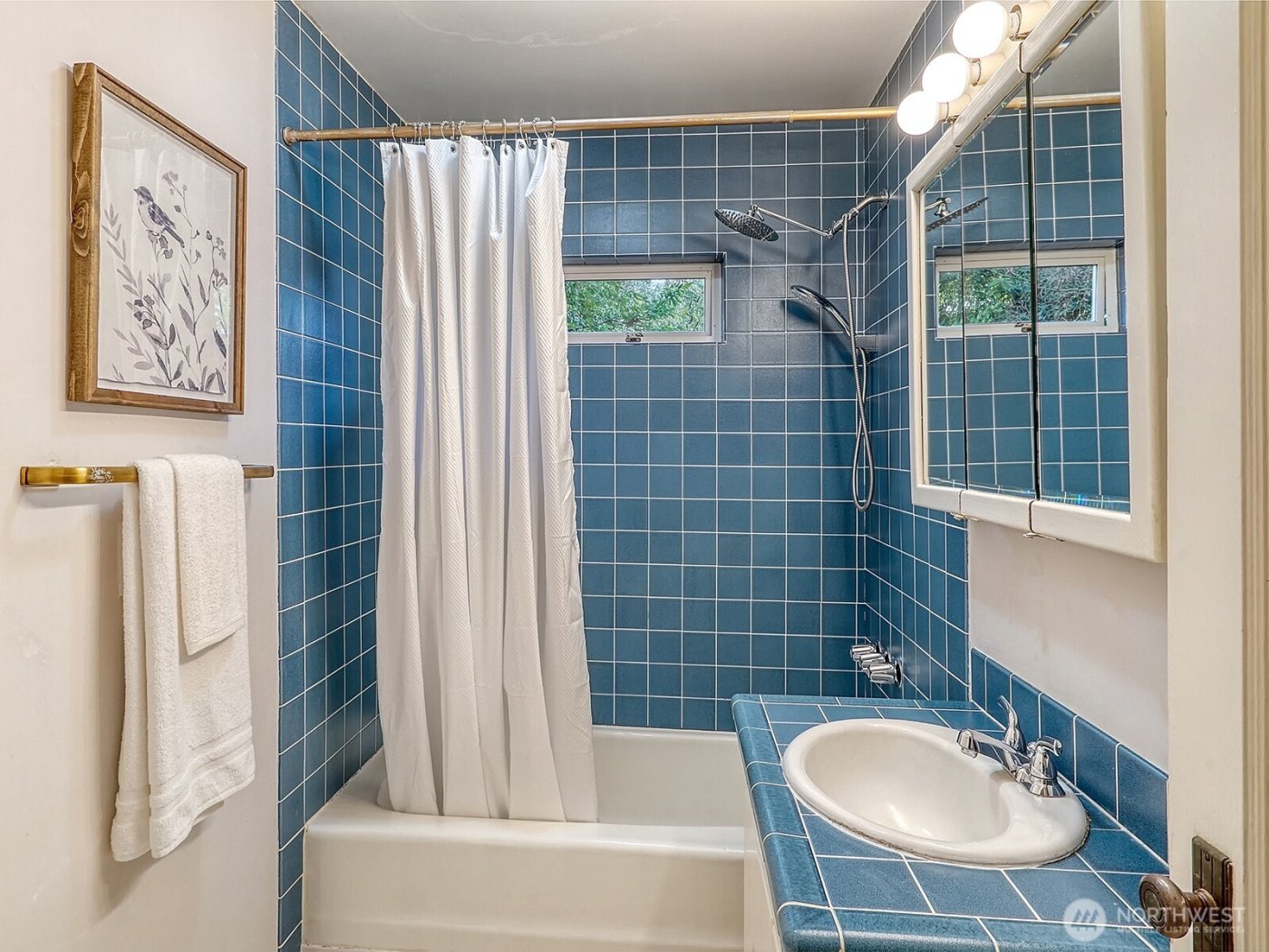 2337 NE 86th Street , Seattle, WA 98115-3317