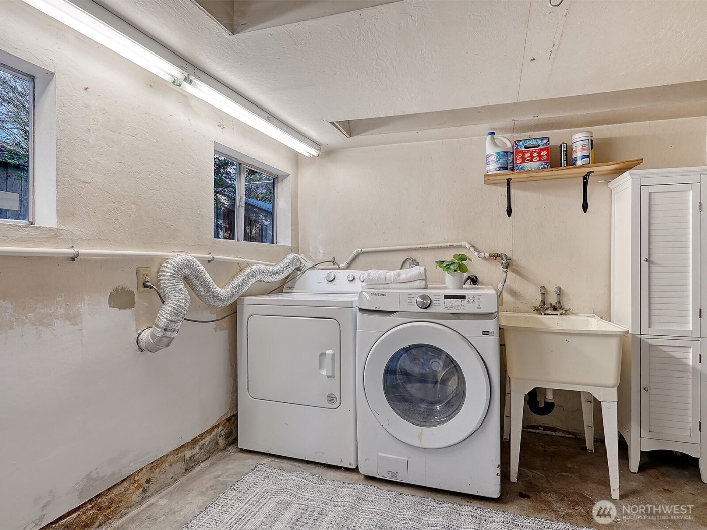 2337 NE 86th Street , Seattle, WA 98115-3317