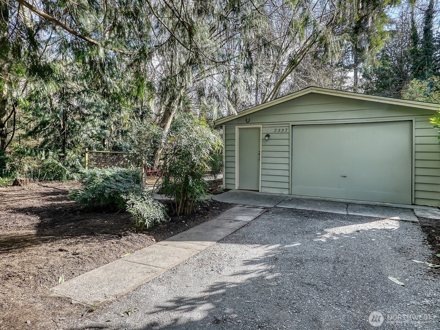 2337 NE 86th Street , Seattle, WA 98115-3317