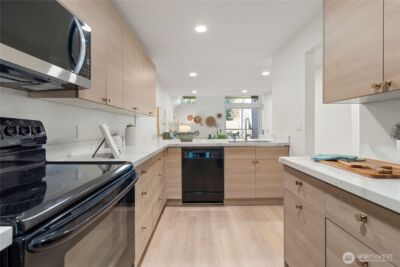 6439 139th Avenue NE #19, Redmond, WA 98052 - Photo 13