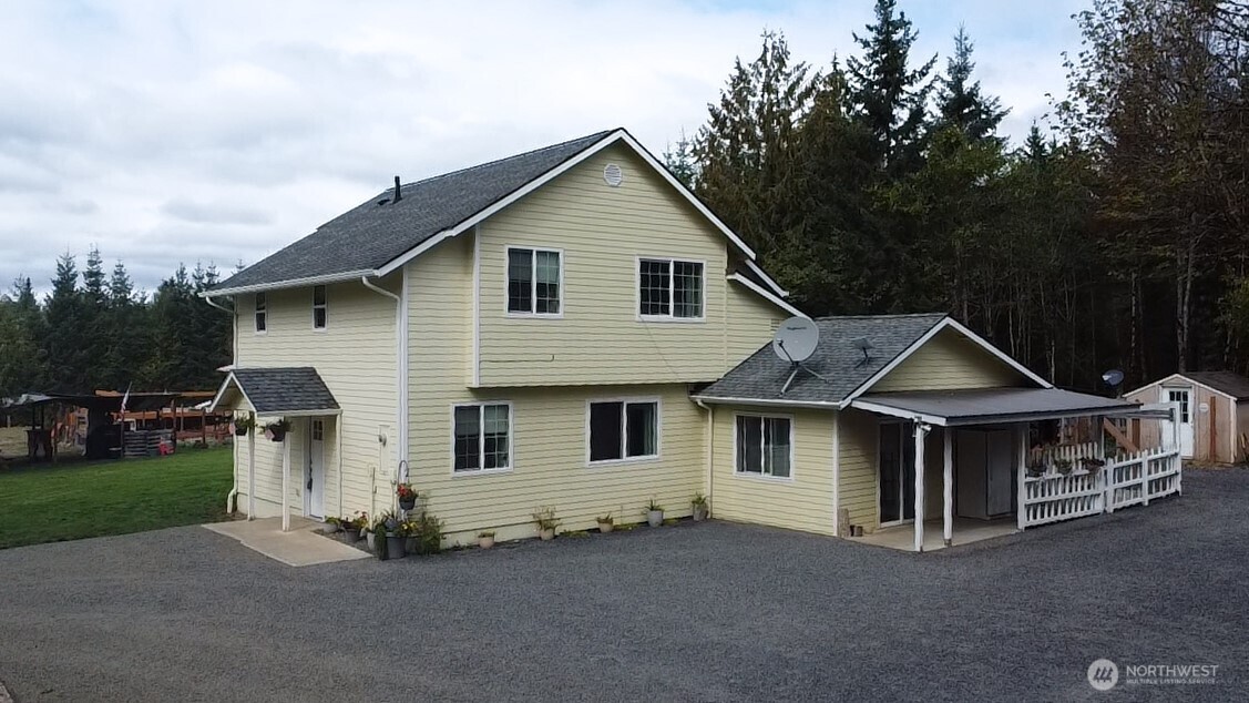 253 Kruger Road #B, Onalaska, WA 98570