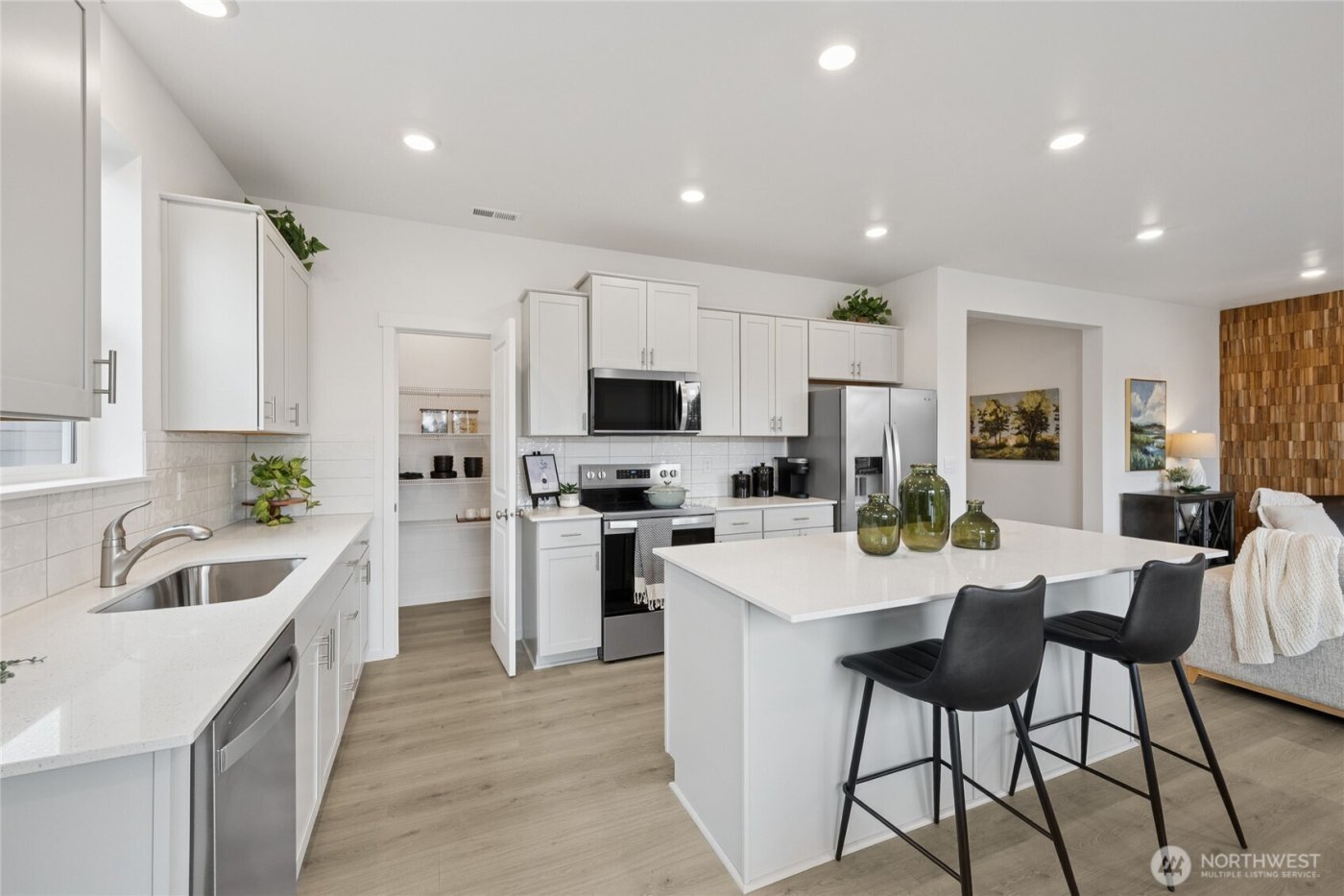 12806 8th Avenue E #2, Tacoma, WA 98445