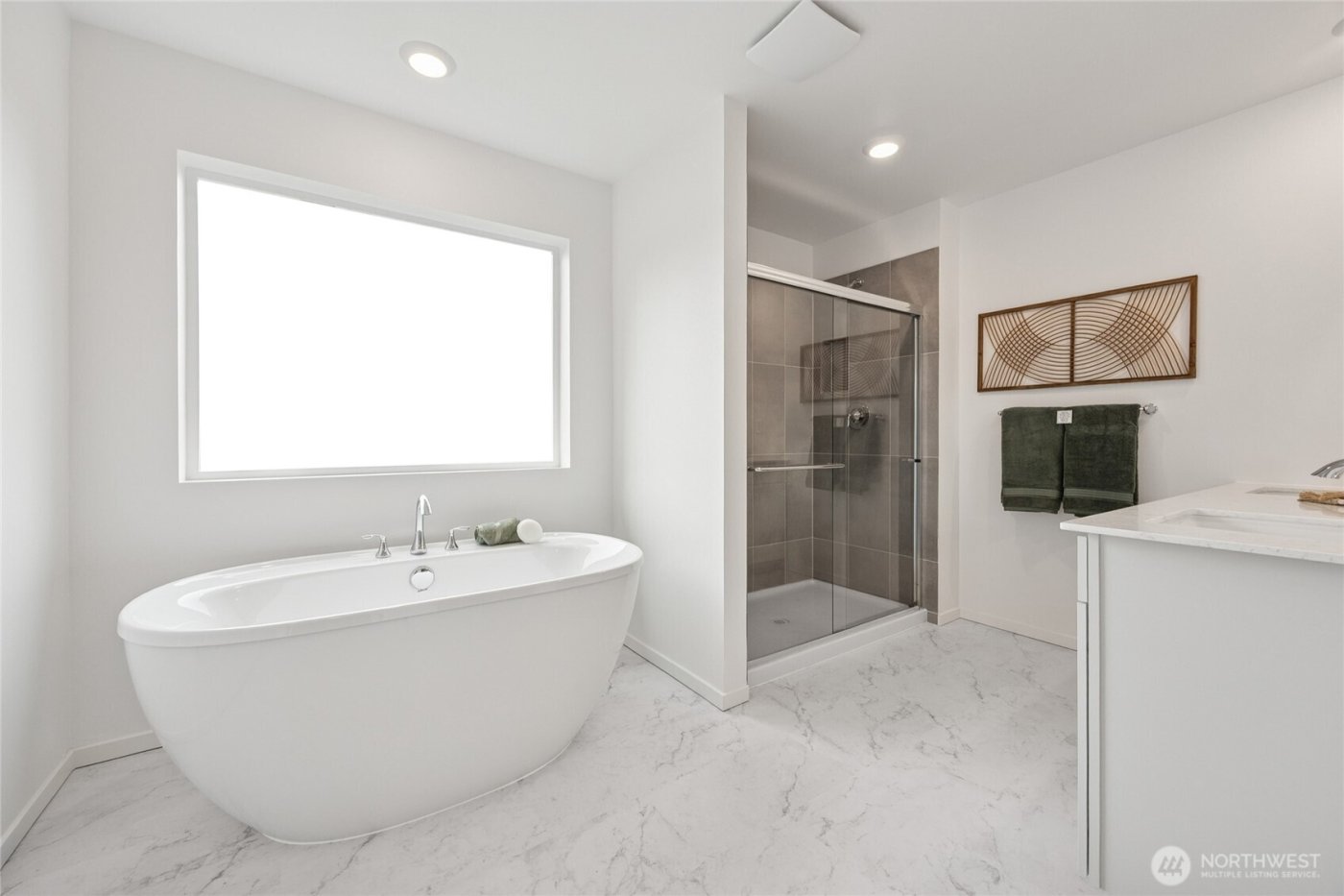 12806 8th Avenue E #2, Tacoma, WA 98445