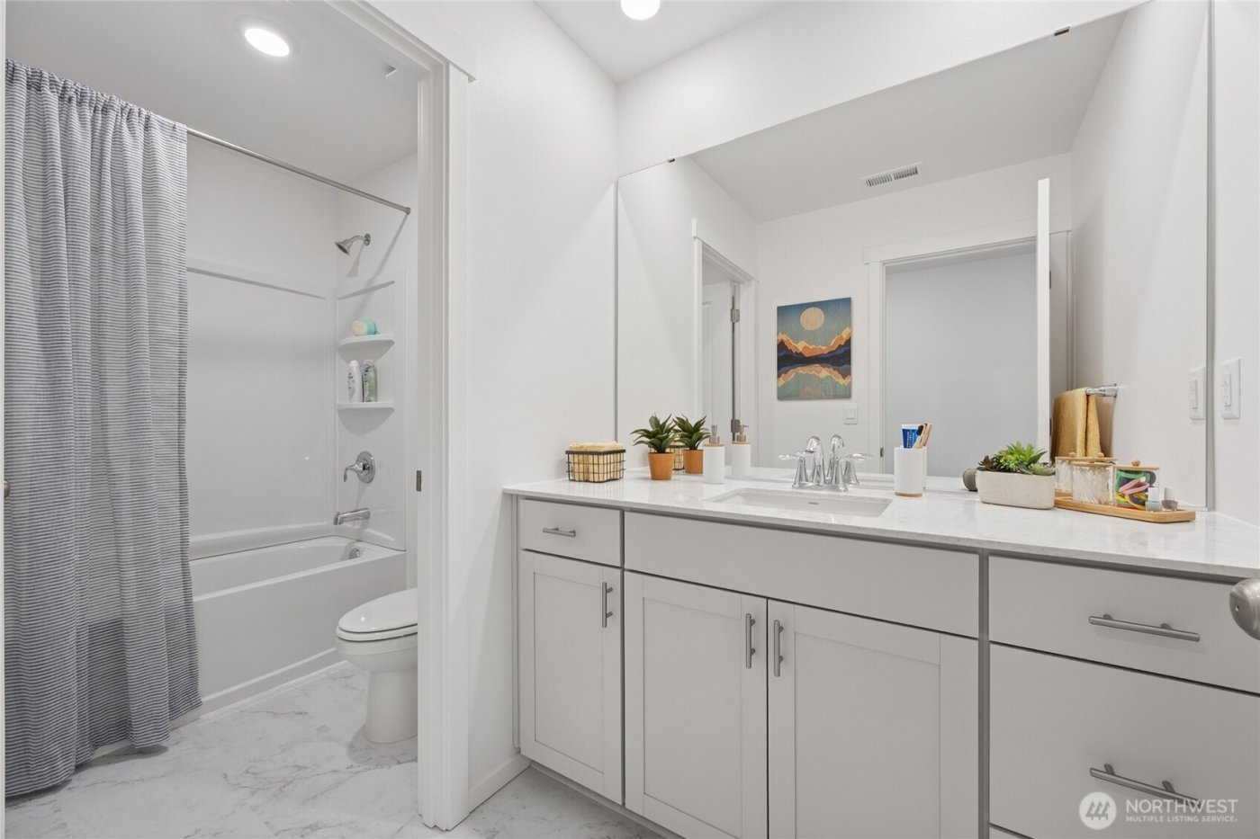 12806 8th Avenue E #2, Tacoma, WA 98445