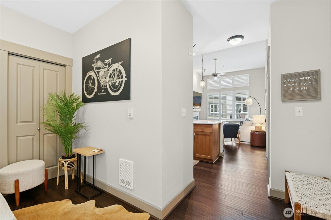 1840 25th Avenue NE #411, Issaquah, WA 98029