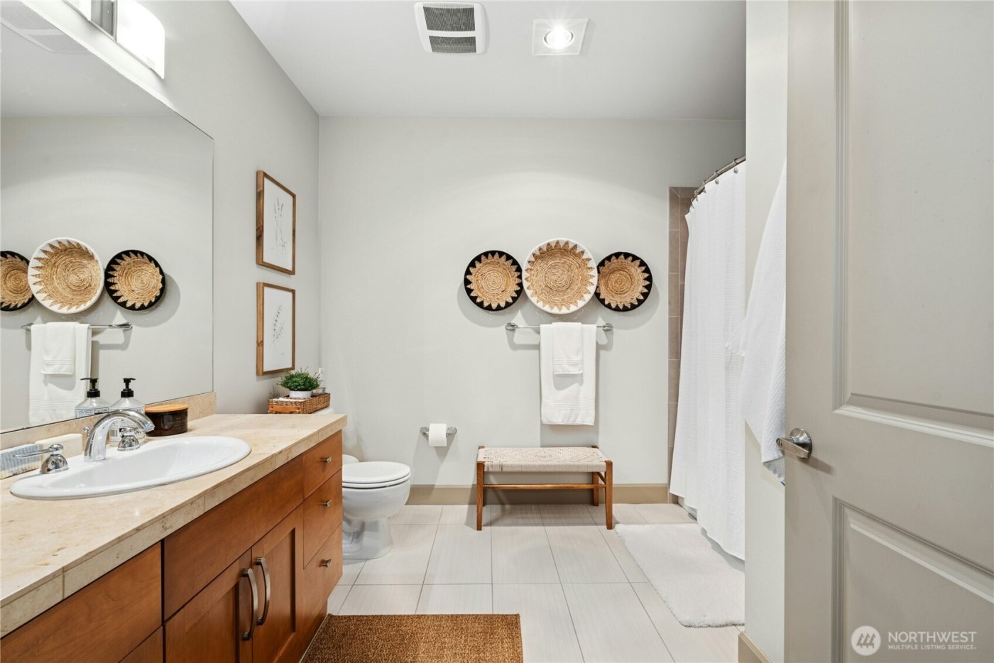 1840 25th Avenue NE #411, Issaquah, WA 98029