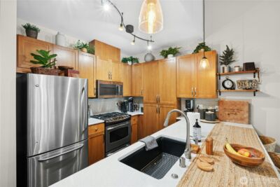 1840 25th Avenue NE #411, Issaquah, WA 98029 - Photo 9