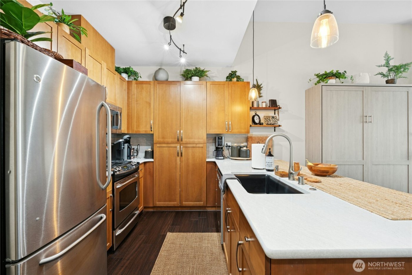 1840 25th Avenue NE #411, Issaquah, WA 98029