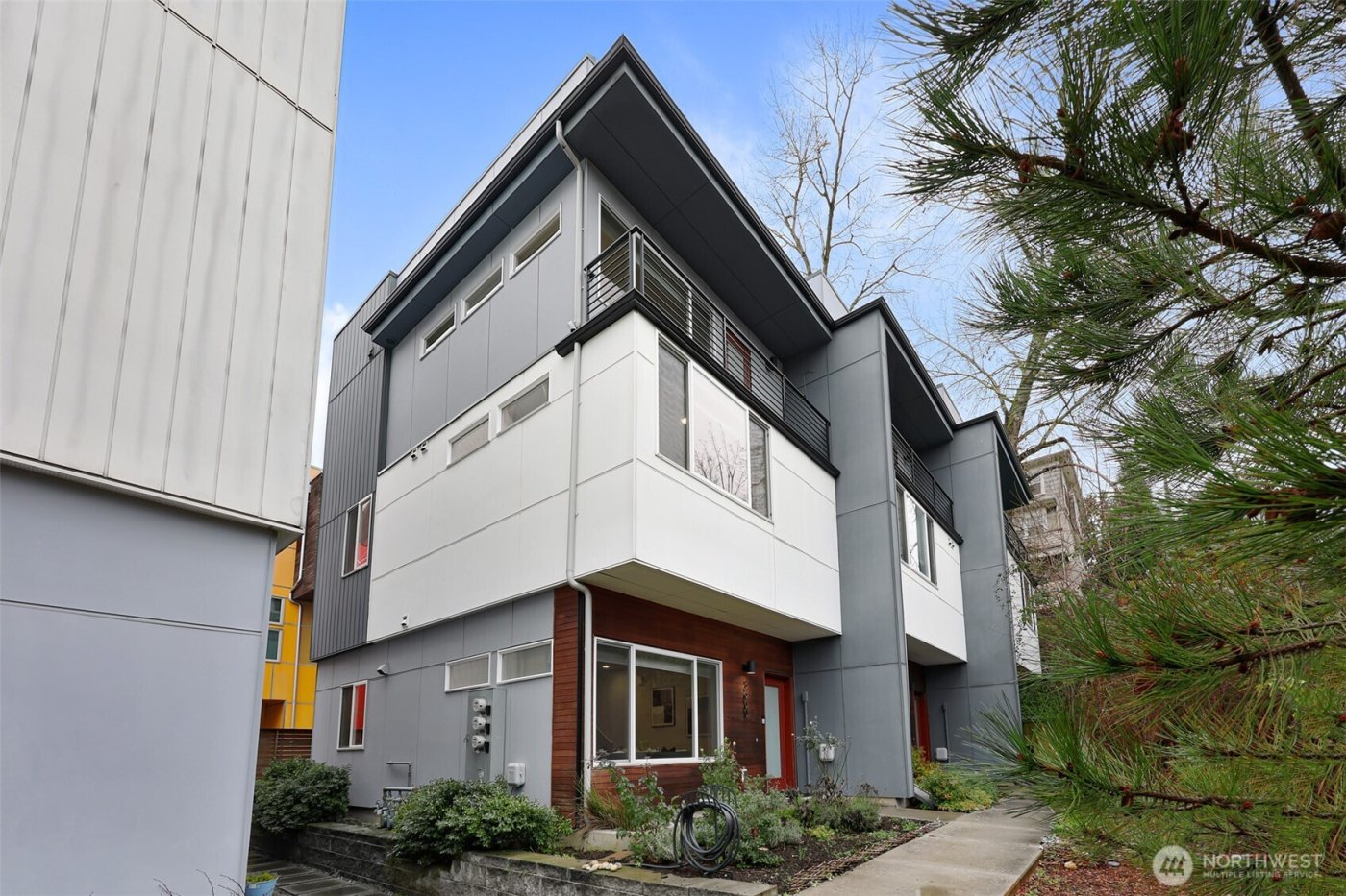 3660 Courtland Place S, Seattle, WA 98144