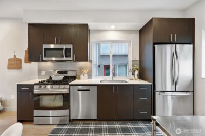 3660 Courtland Place S, Seattle, WA 98144 - Photo 12