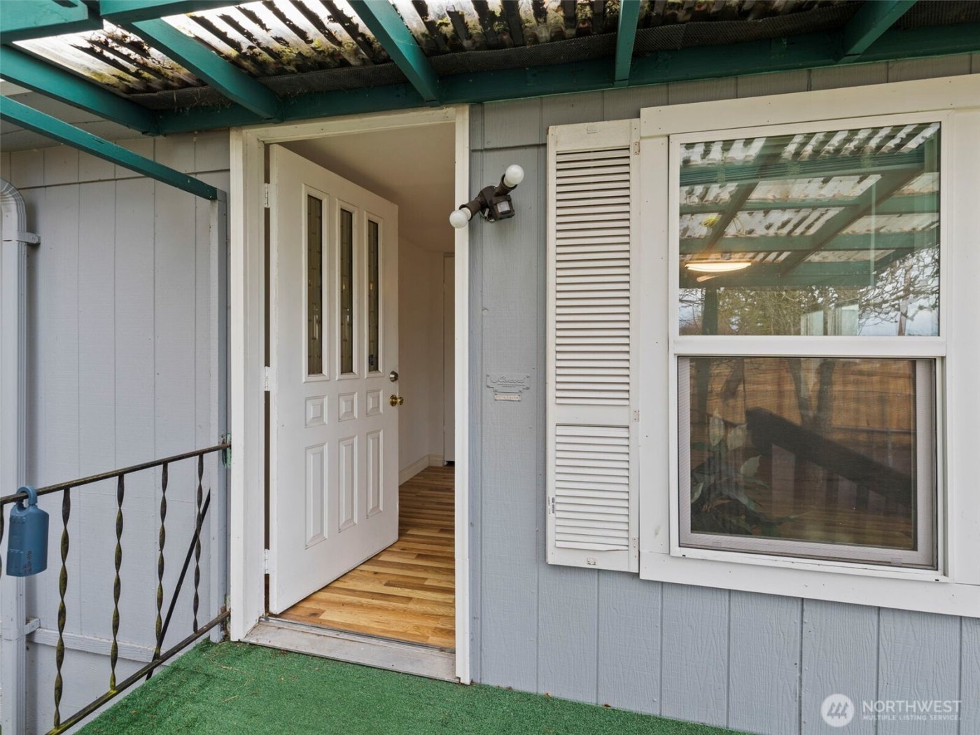 11040 14th Avenue SW, Seattle, WA 98146