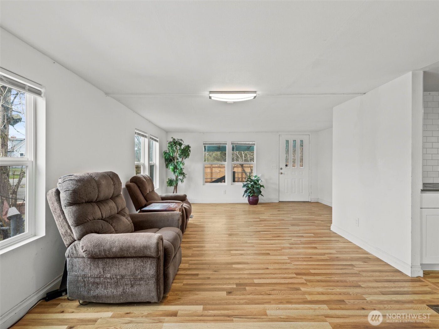 11040 14th Avenue SW, Seattle, WA 98146