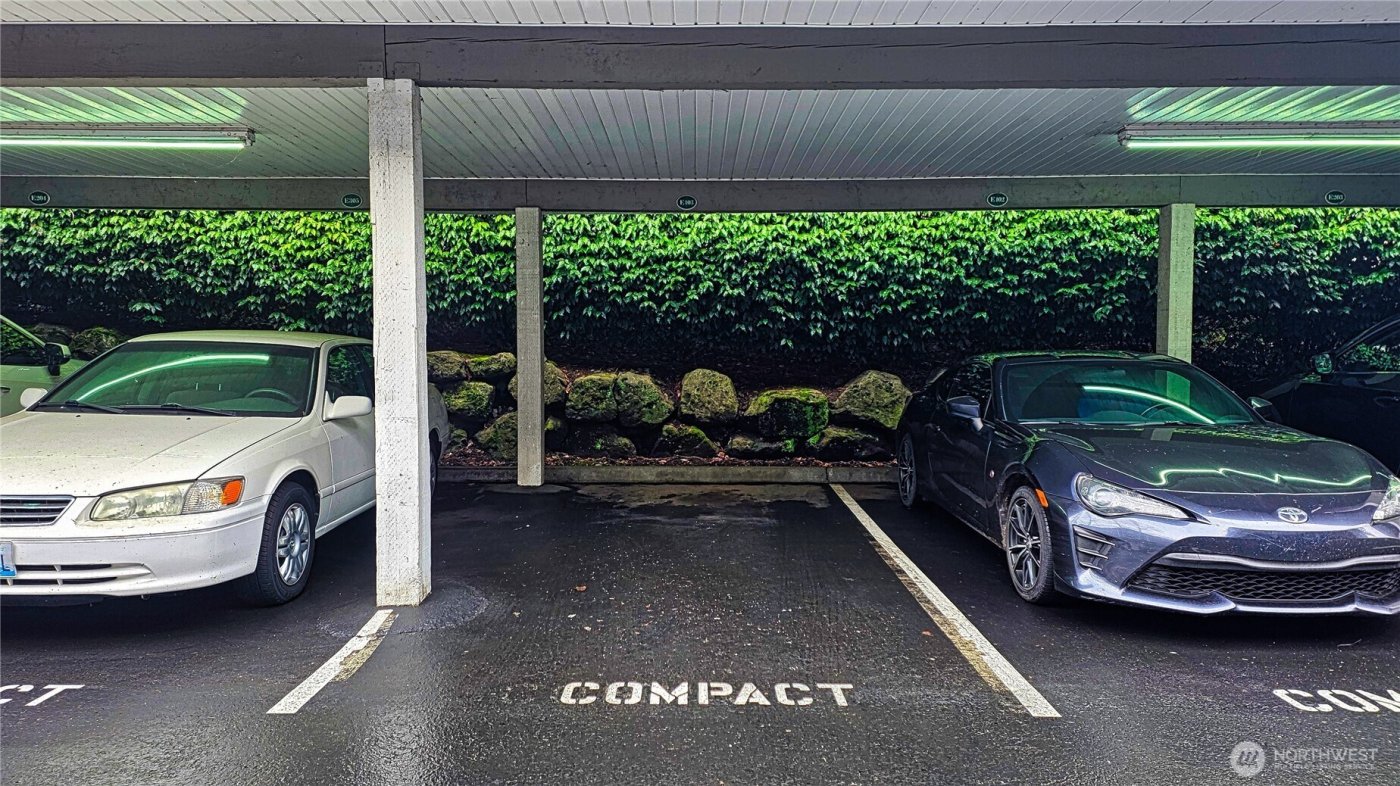 12712 Admiralty Way #E-103, Everett, WA 98204-8020