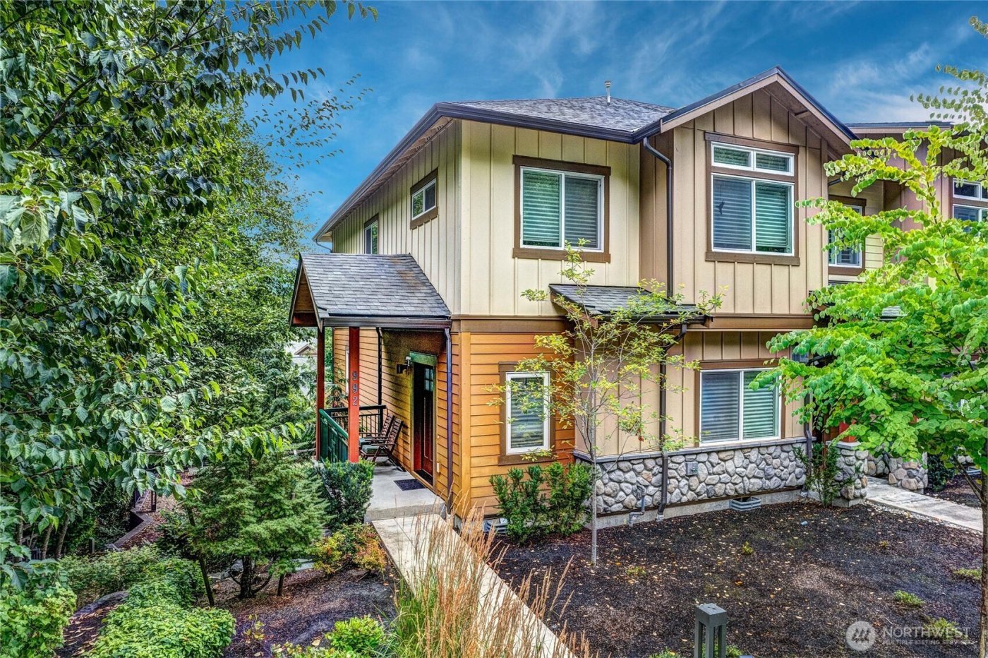 992 Sunrise Place SW #N1, Issaquah, WA 98027