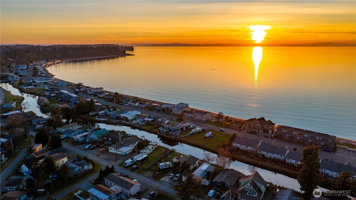 7563 Morrison Avenue , Blaine, WA 98230