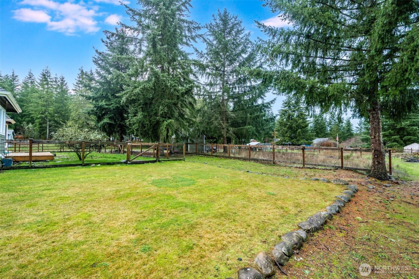 36612 2nd Avenue S, Roy, WA 98580