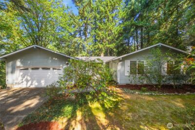 15604 SE 42nd Place , Bellevue, WA 98006