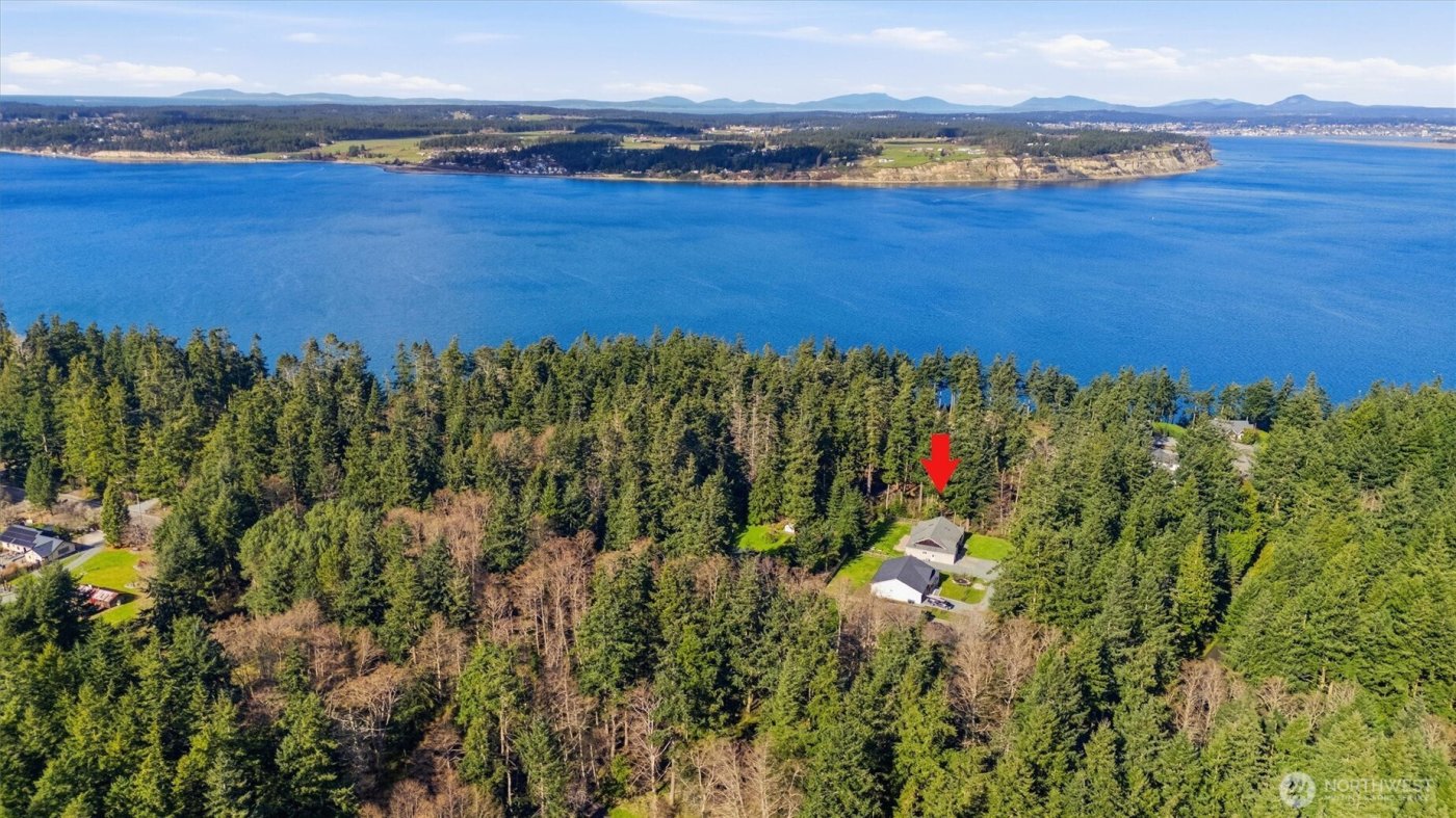 2110 NE Parker Road , Coupeville, WA 98239