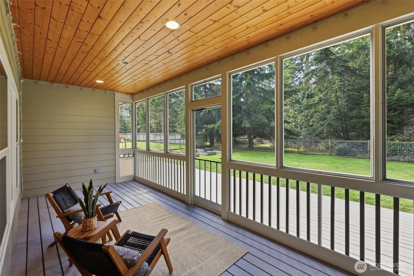 2110 NE Parker Road , Coupeville, WA 98239