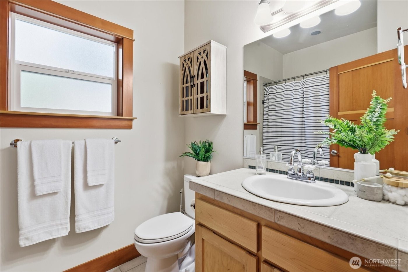 2110 NE Parker Road , Coupeville, WA 98239