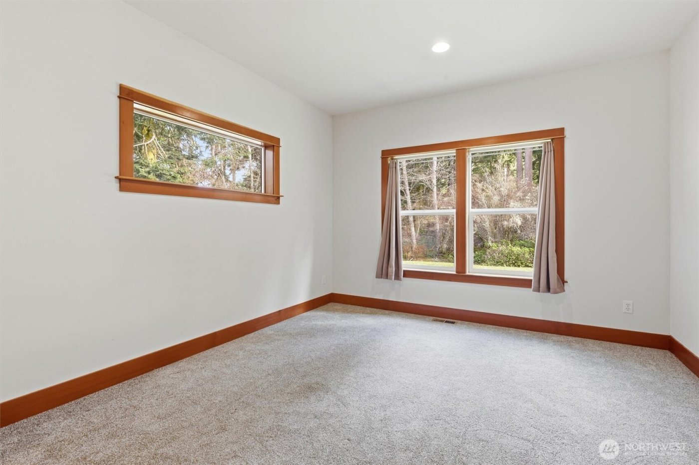 2110 NE Parker Road , Coupeville, WA 98239