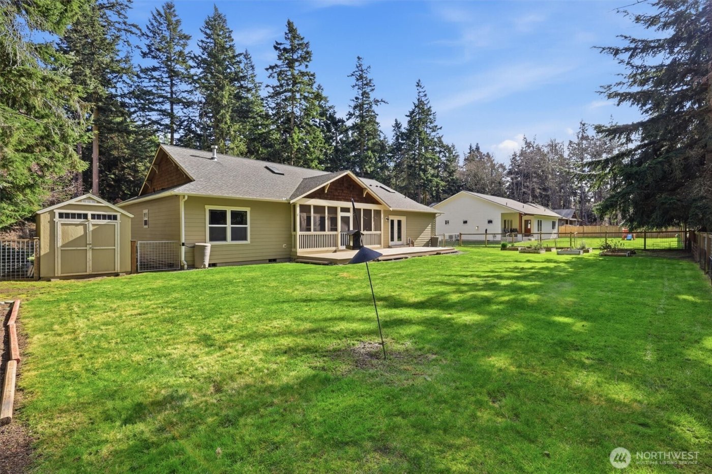 2110 NE Parker Road , Coupeville, WA 98239