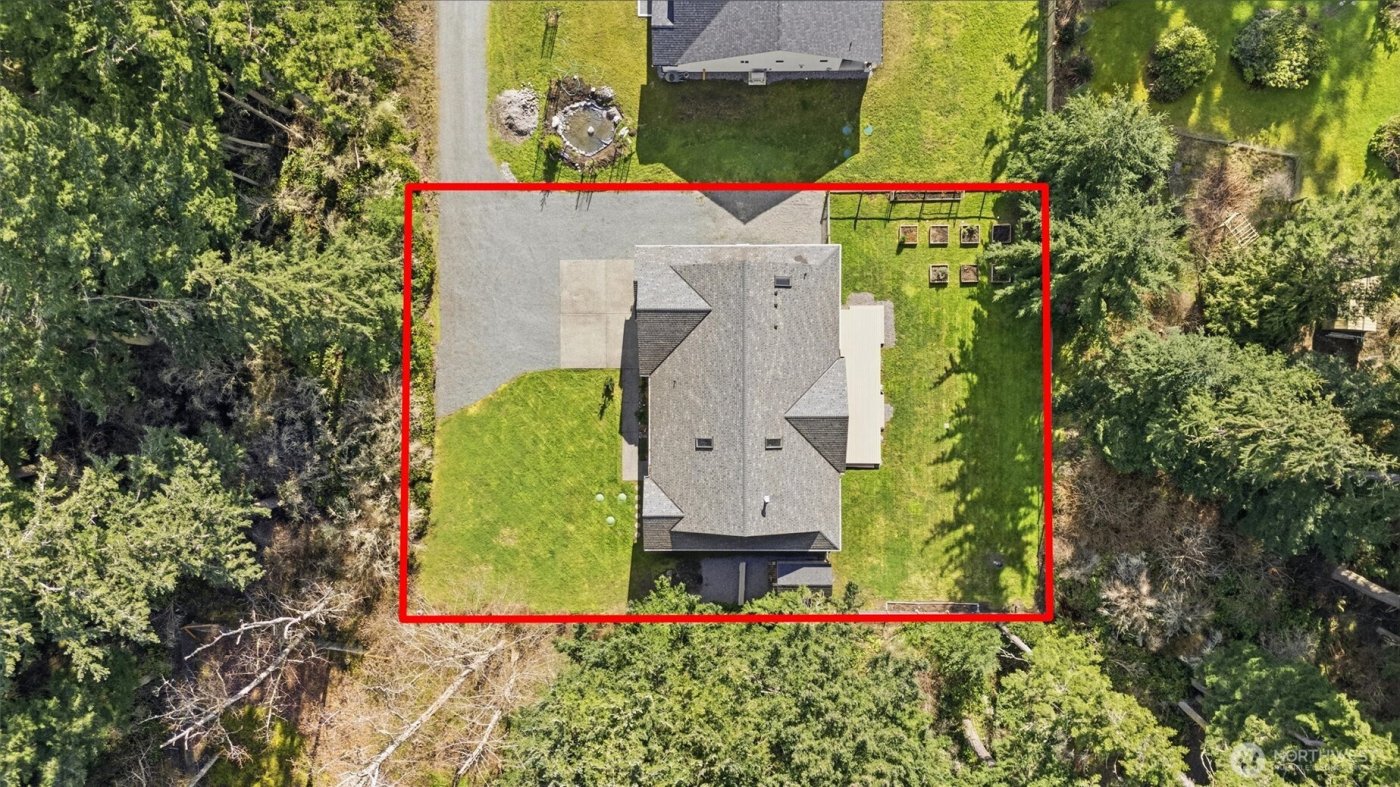 2110 NE Parker Road , Coupeville, WA 98239