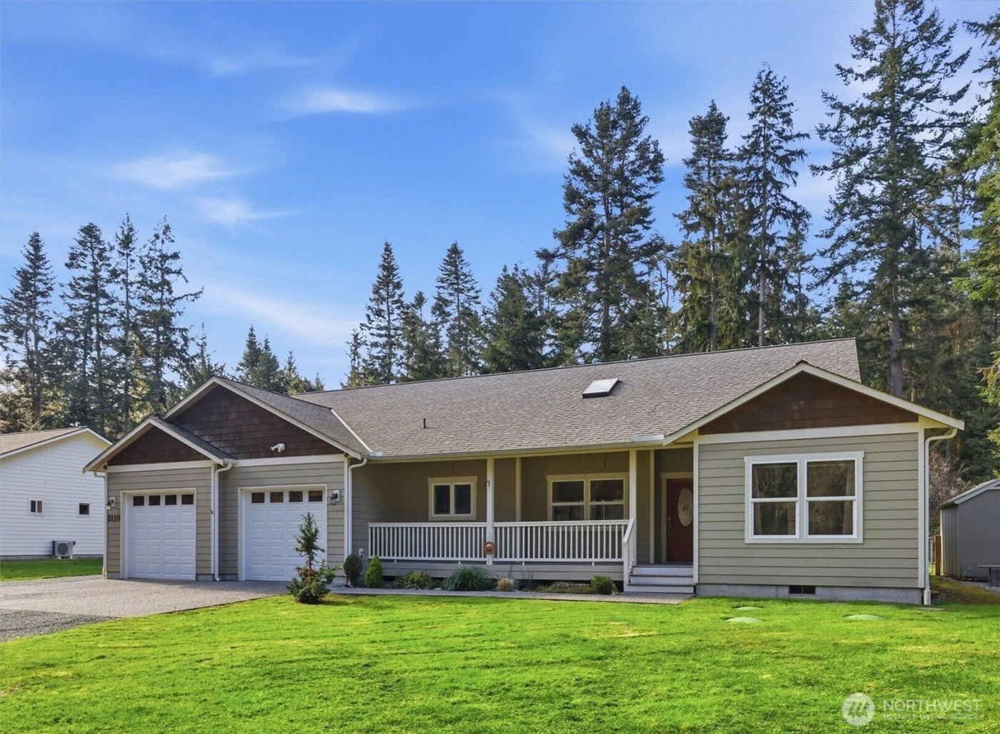2110 NE Parker Road , Coupeville, WA 98239