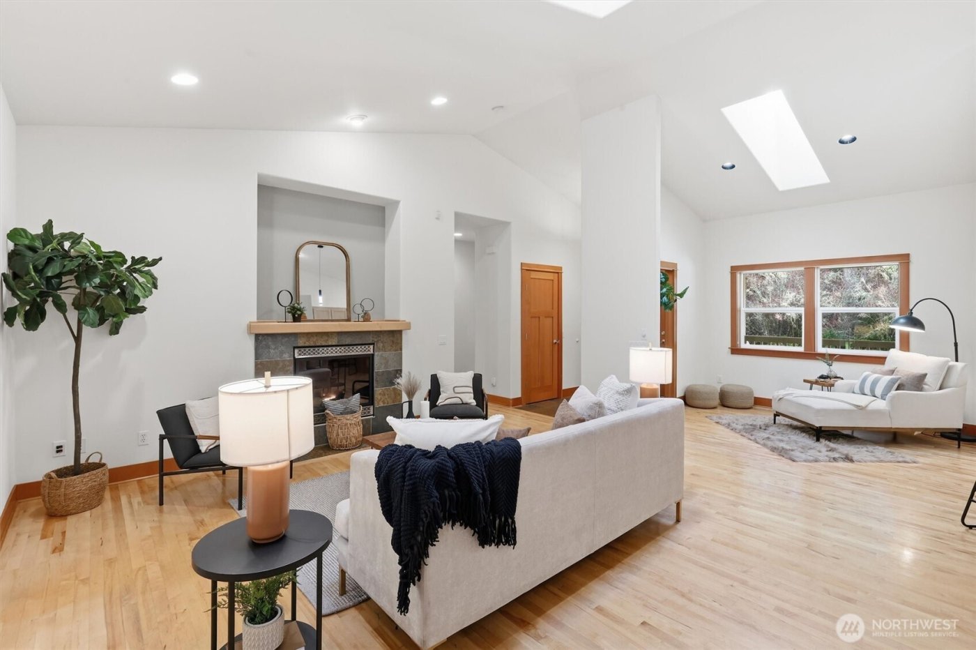 2110 NE Parker Road , Coupeville, WA 98239