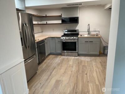 900 NE 105th , Seattle, WA 98125 - Photo 10