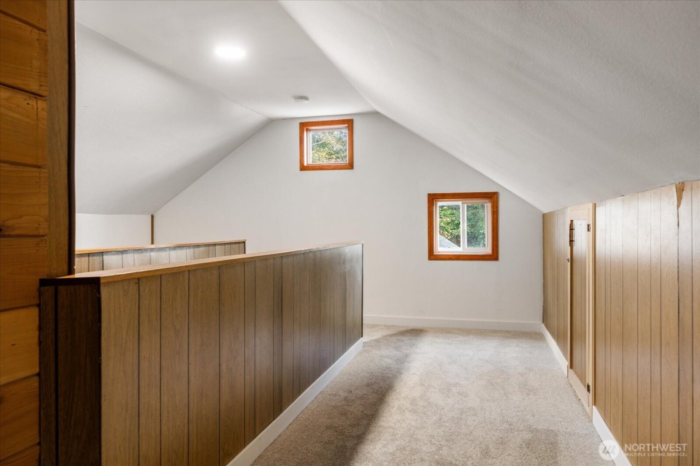 350 NE 7th Avenue , Oak Harbor, WA 98277