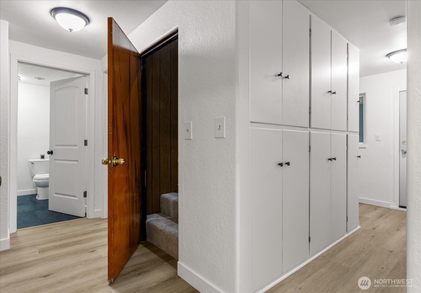 350 NE 7th Avenue , Oak Harbor, WA 98277