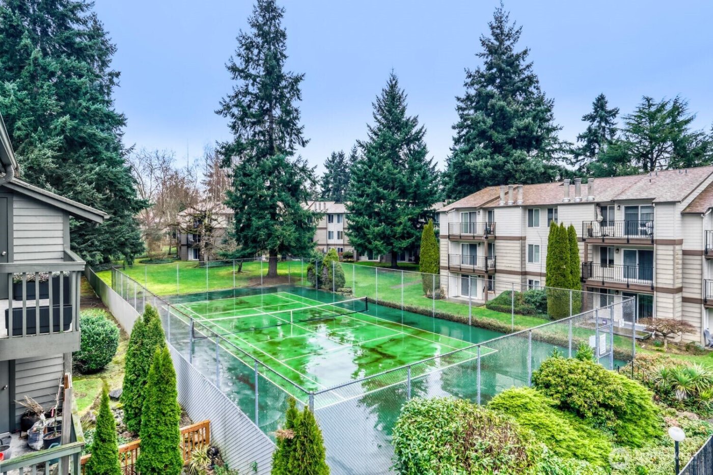 12904 126th Court NE #J302, Kirkland, WA 98034