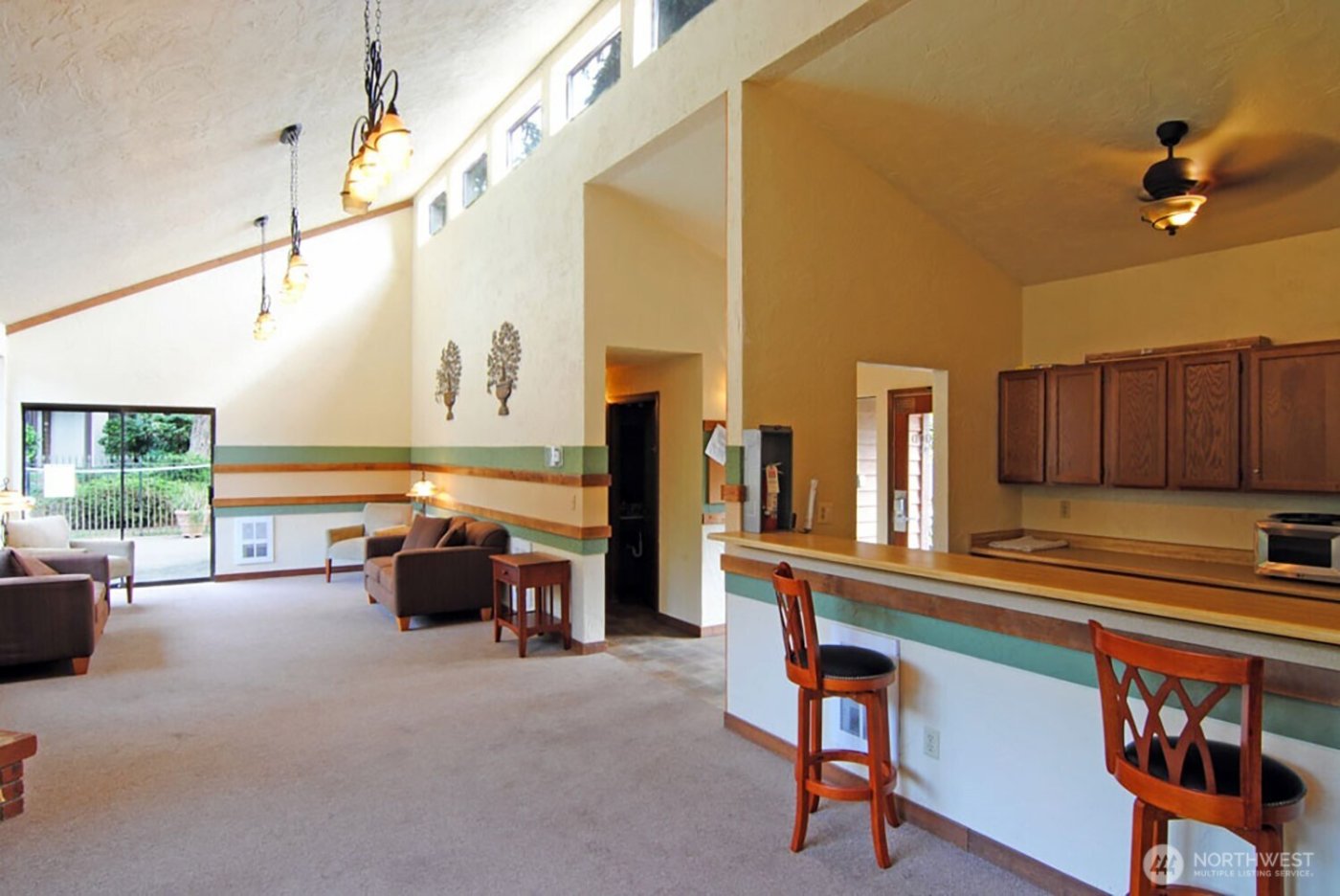 12904 126th Court NE #J302, Kirkland, WA 98034