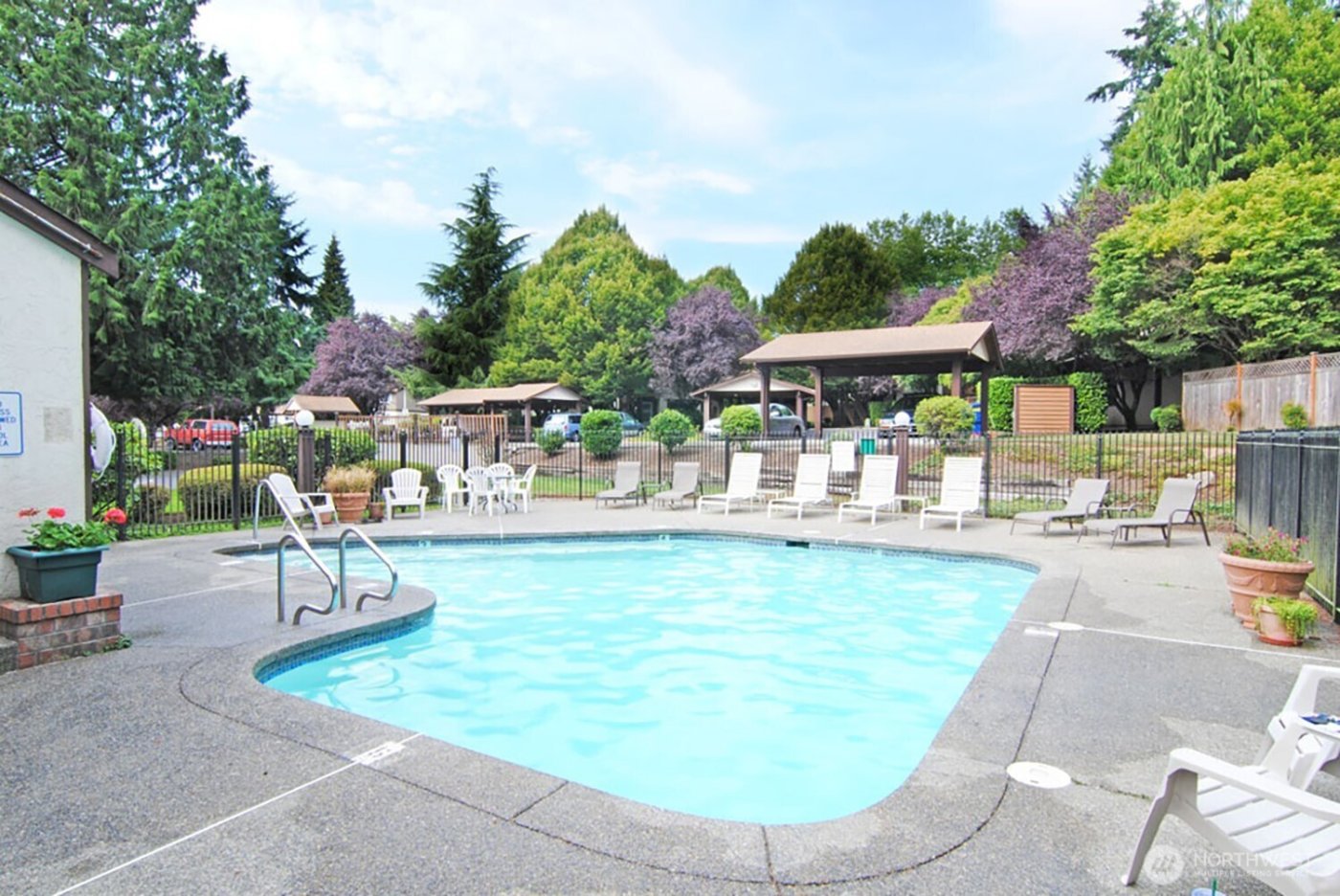 12904 126th Court NE #J302, Kirkland, WA 98034