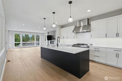 4615 52nd Avenue S, Seattle, WA 98118 - Photo 10