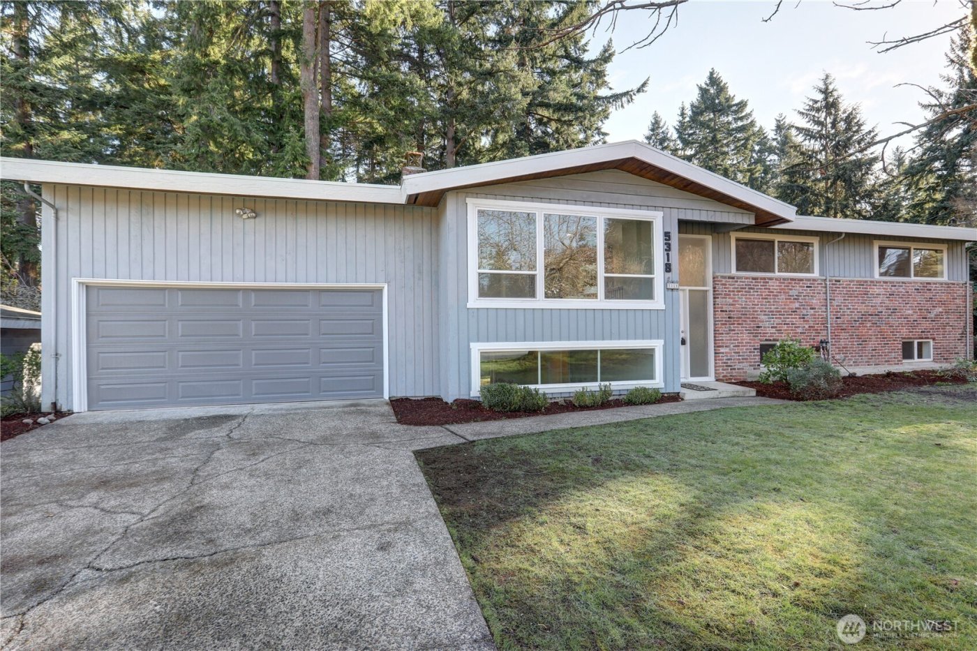5318 128th Avenue SE, Bellevue, WA 98006