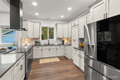 831 N Lawrence Street , Tacoma, WA 98406 - Photo 7