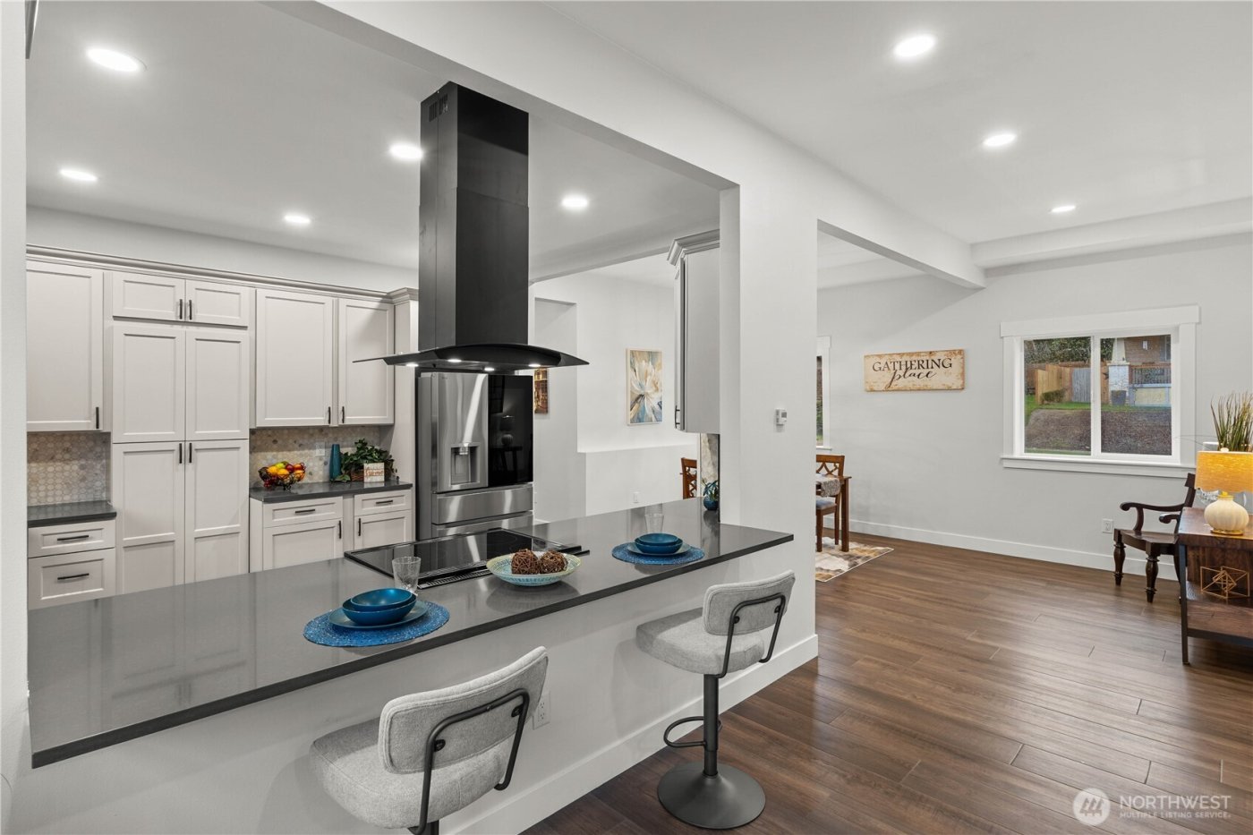 831 N Lawrence Street , Tacoma, WA 98406