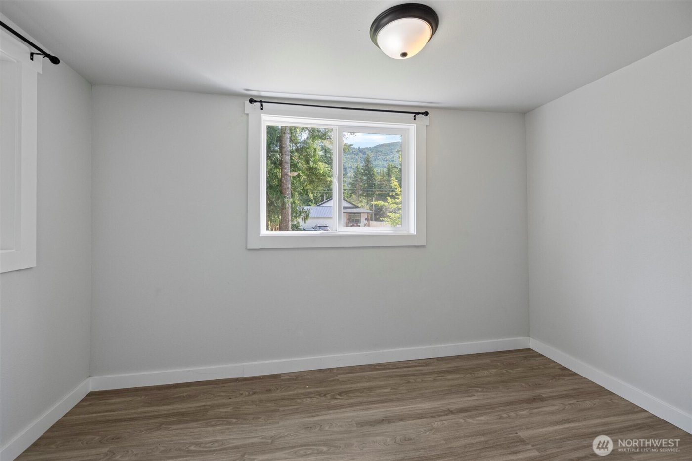 8471 Golden Valley Drive , Maple Falls, WA 98266