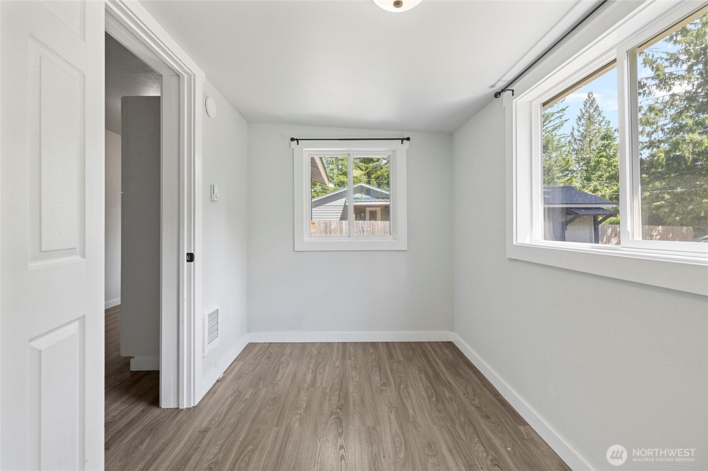 8471 Golden Valley Drive , Maple Falls, WA 98266