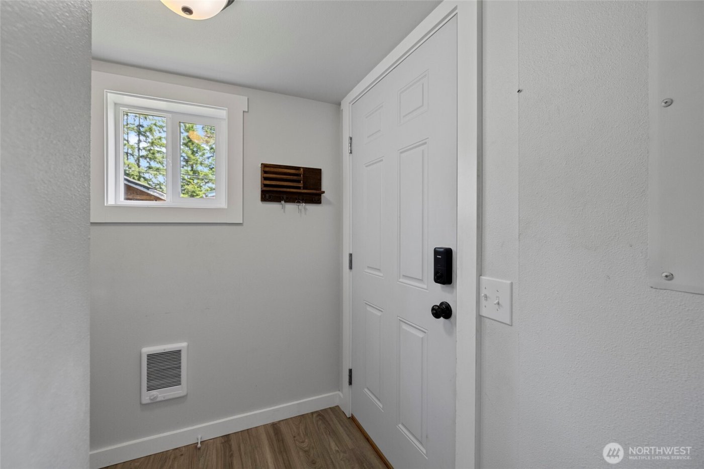 8471 Golden Valley Drive , Maple Falls, WA 98266