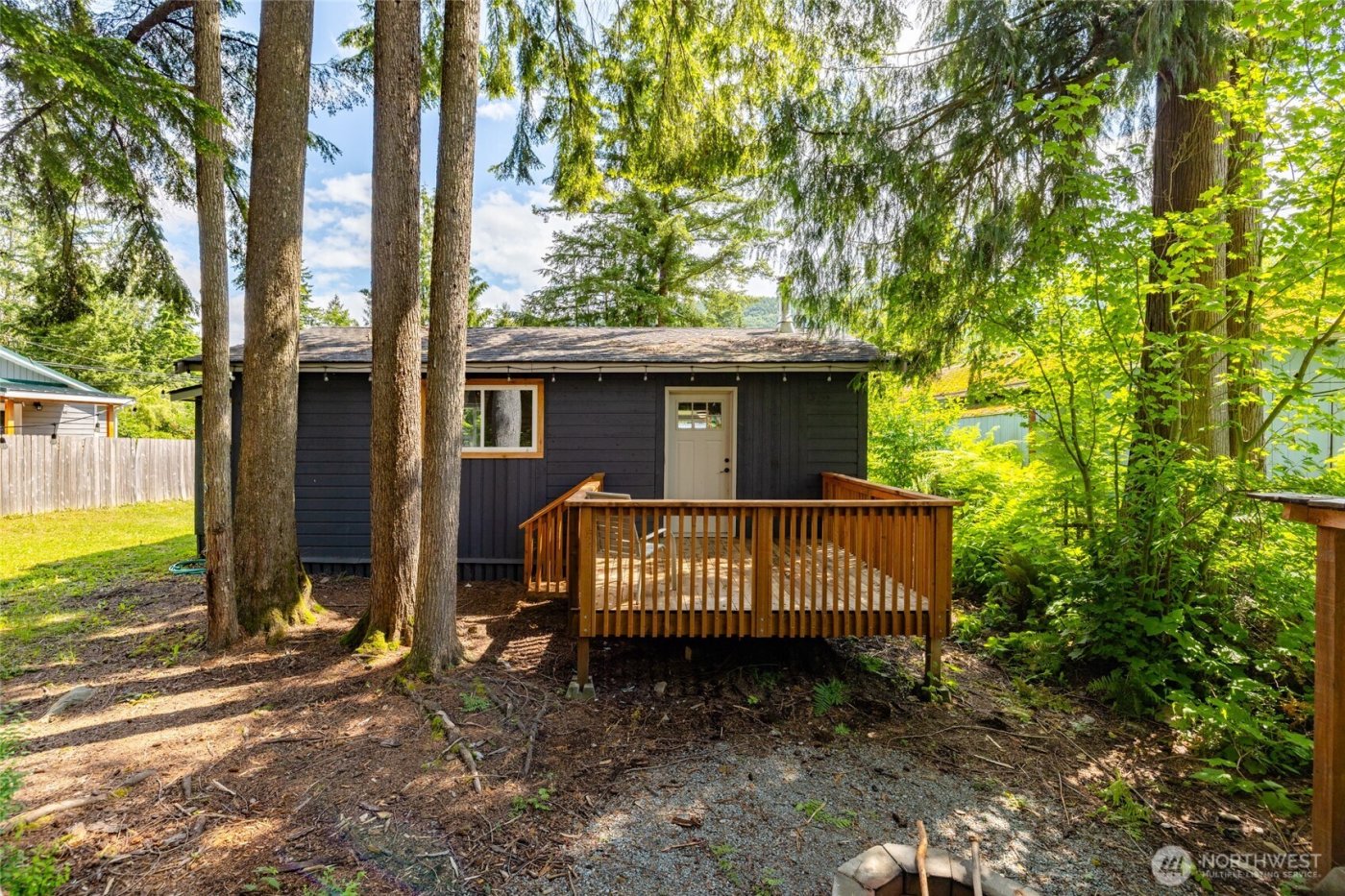 8471 Golden Valley Drive , Maple Falls, WA 98266