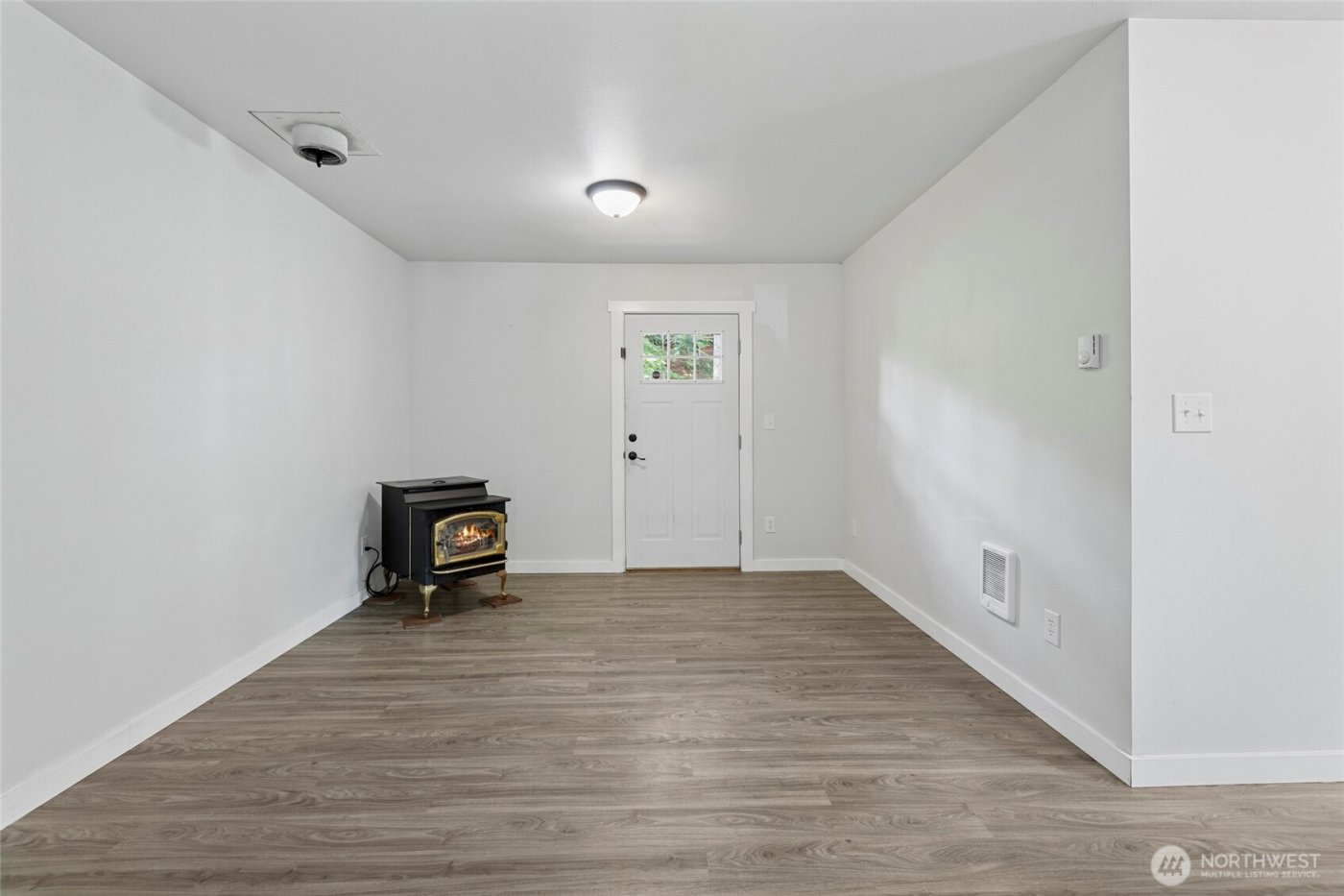 8471 Golden Valley Drive , Maple Falls, WA 98266