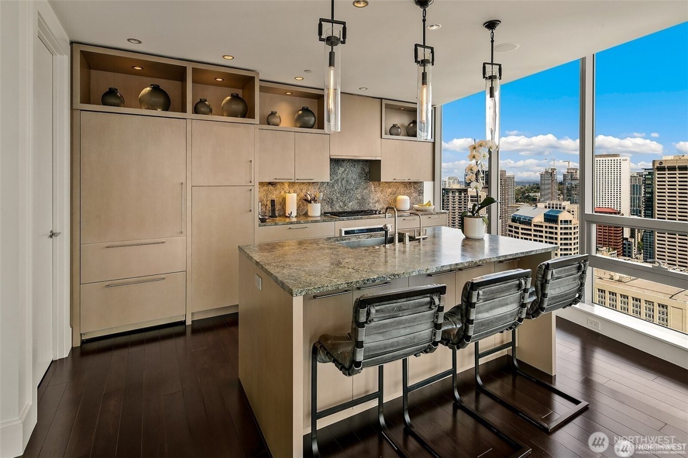 1521 2nd Avenue #3801, Seattle, WA 98101