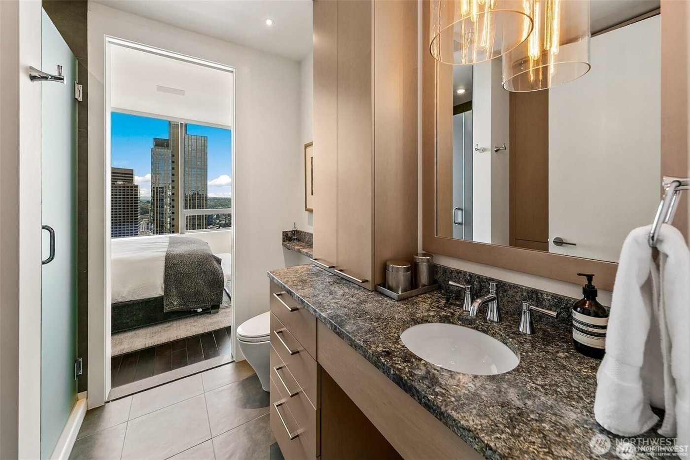 1521 2nd Avenue #3801, Seattle, WA 98101