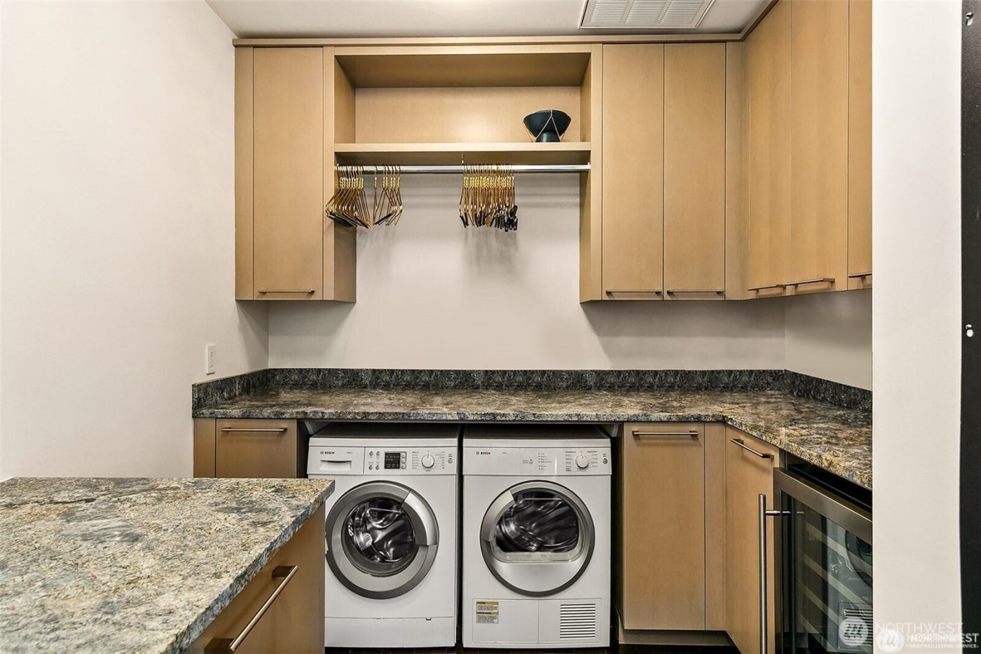 1521 2nd Avenue #3801, Seattle, WA 98101