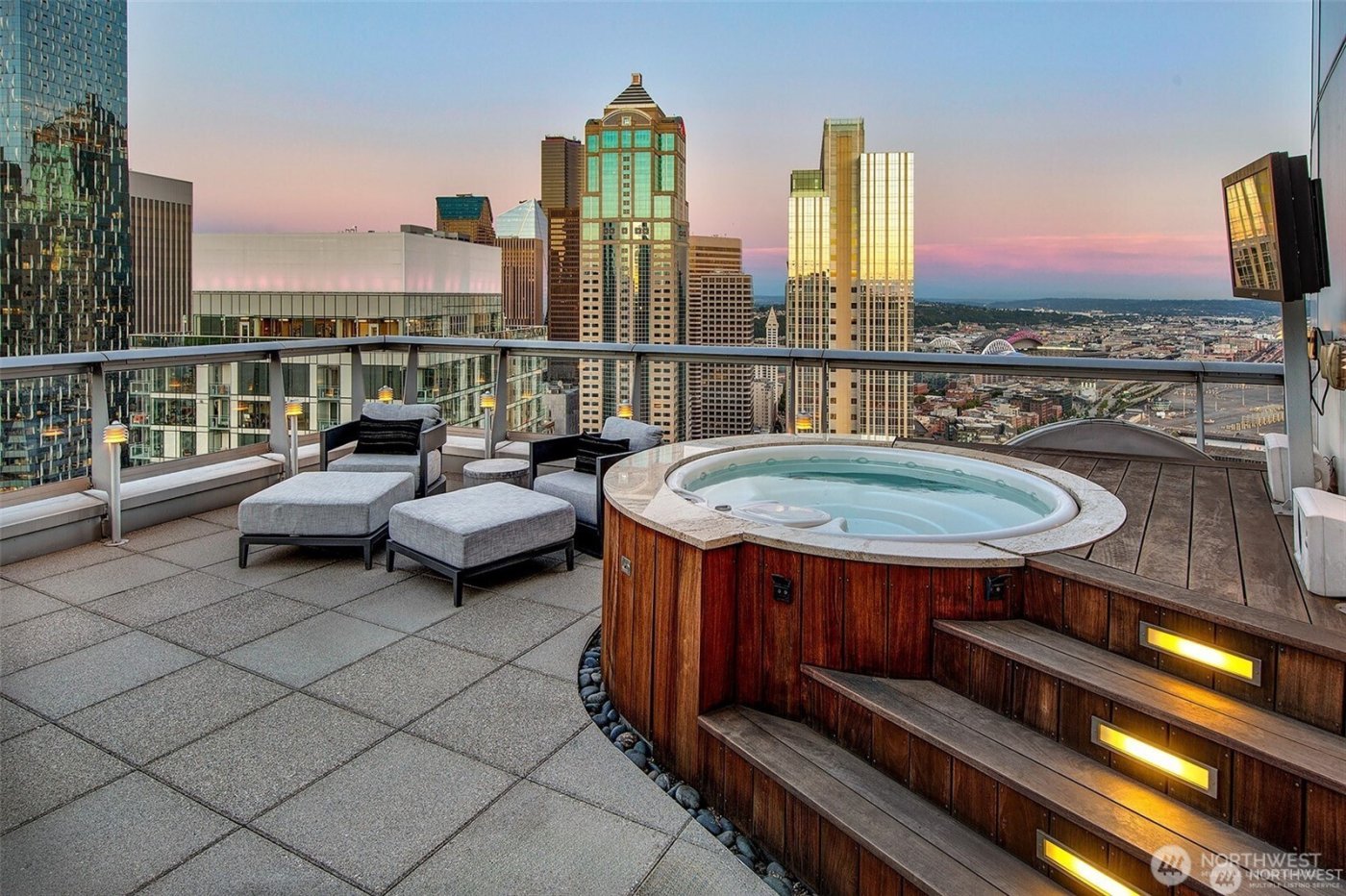 1521 2nd Avenue #3801, Seattle, WA 98101